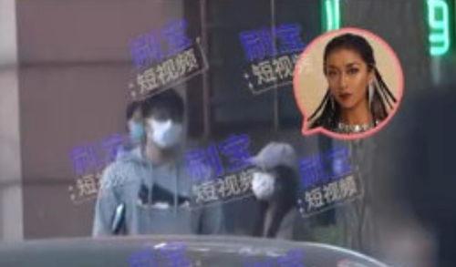 娱乐吃瓜男歌手恋情,吃瓜男歌手恋情曝光，揭秘甜蜜背后的故事  第3张