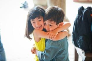 娱乐吃瓜酱夏天情侣,娱乐吃瓜酱带你揭秘夏天情侣的浪漫瞬间  第1张