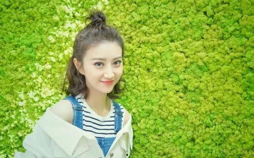 娱乐吃瓜酱夏天情侣,娱乐吃瓜酱带你揭秘夏天情侣的浪漫瞬间  第3张